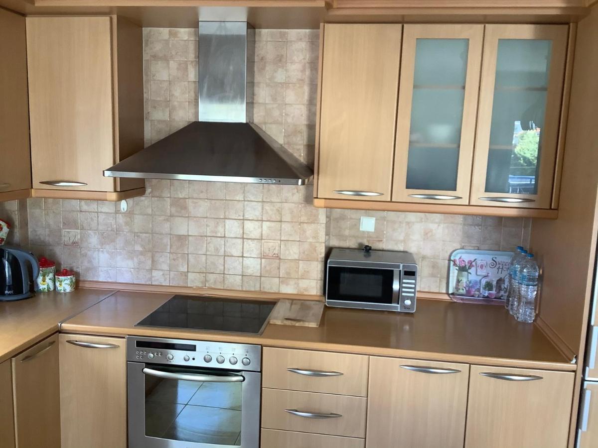 Lovely And Sunny Apartament 300M From Beach!! Peraia  Luaran gambar