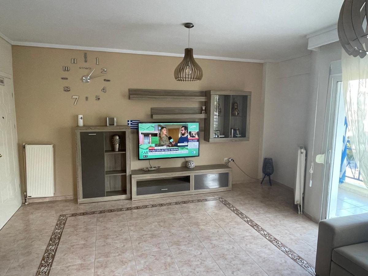 Lovely And Sunny Apartament 300M From Beach!! Peraia  Luaran gambar