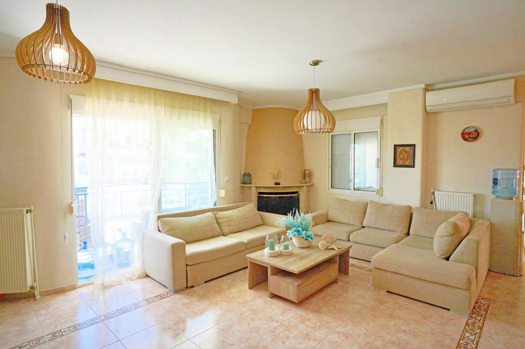 Lovely And Sunny Apartament 300M From Beach!! Peraia  Luaran gambar