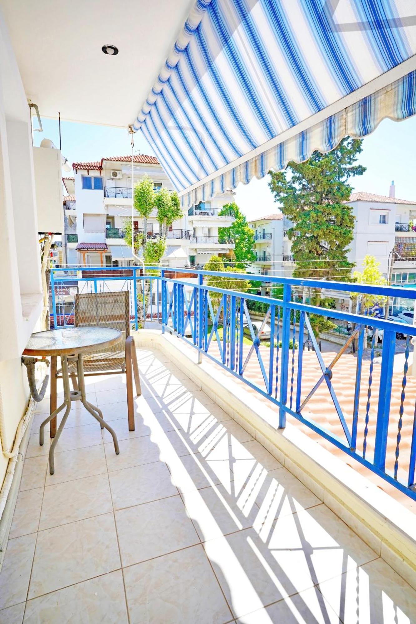 Lovely And Sunny Apartament 300M From Beach!! Peraia  Luaran gambar