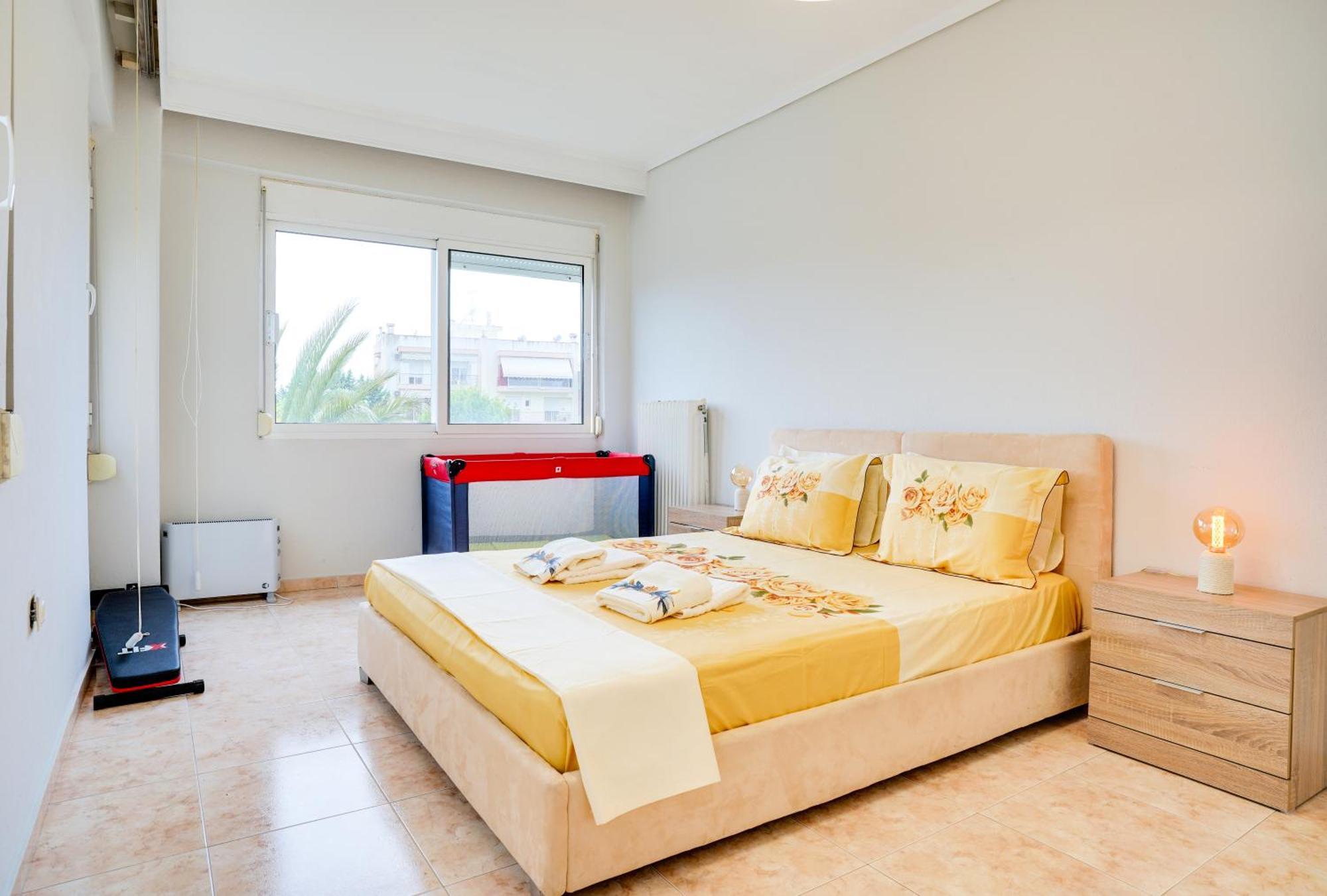 Lovely And Sunny Apartament 300M From Beach!! Peraia  Luaran gambar