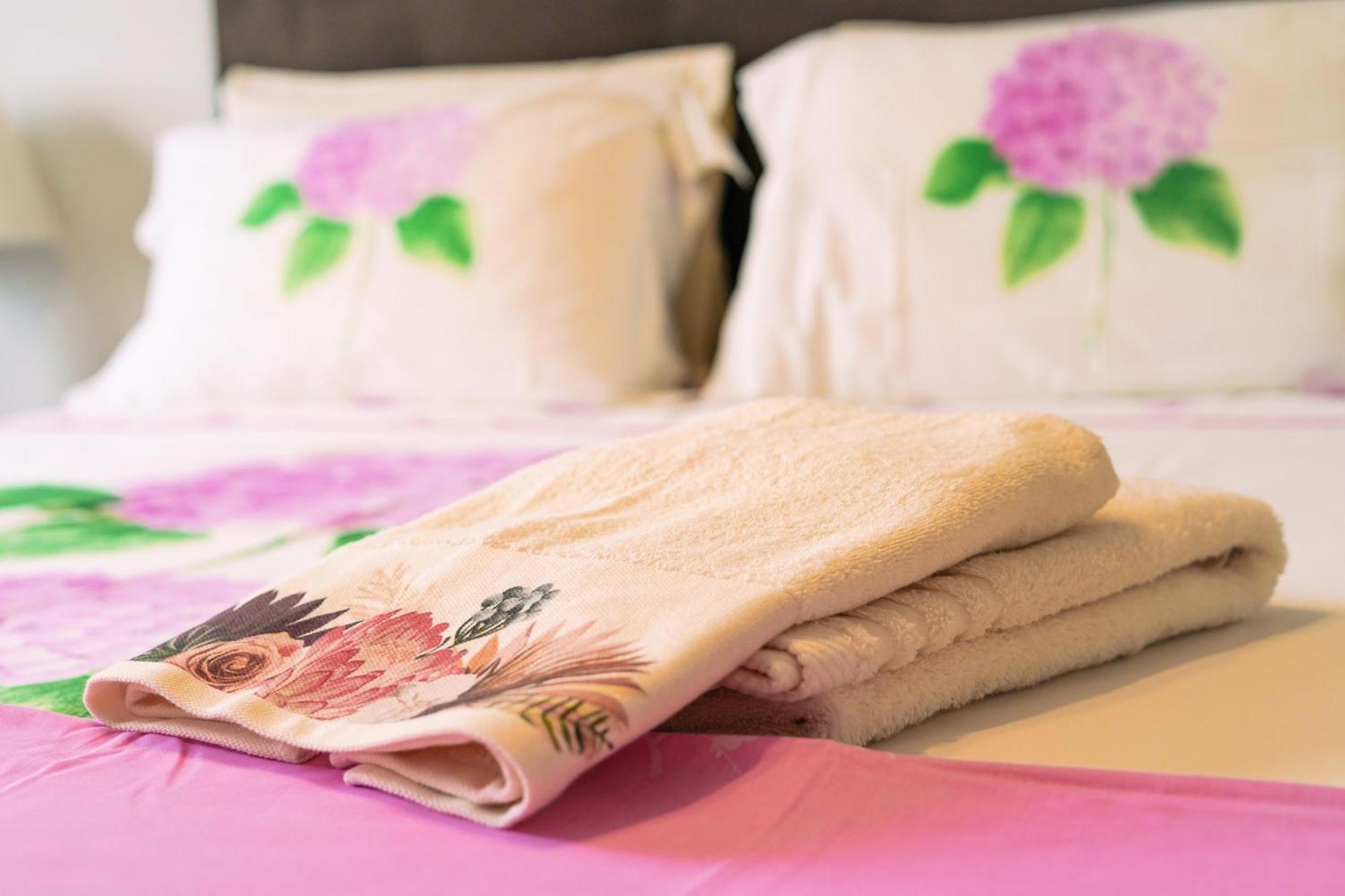 Lovely And Sunny Apartament 300M From Beach!! Peraia  Luaran gambar