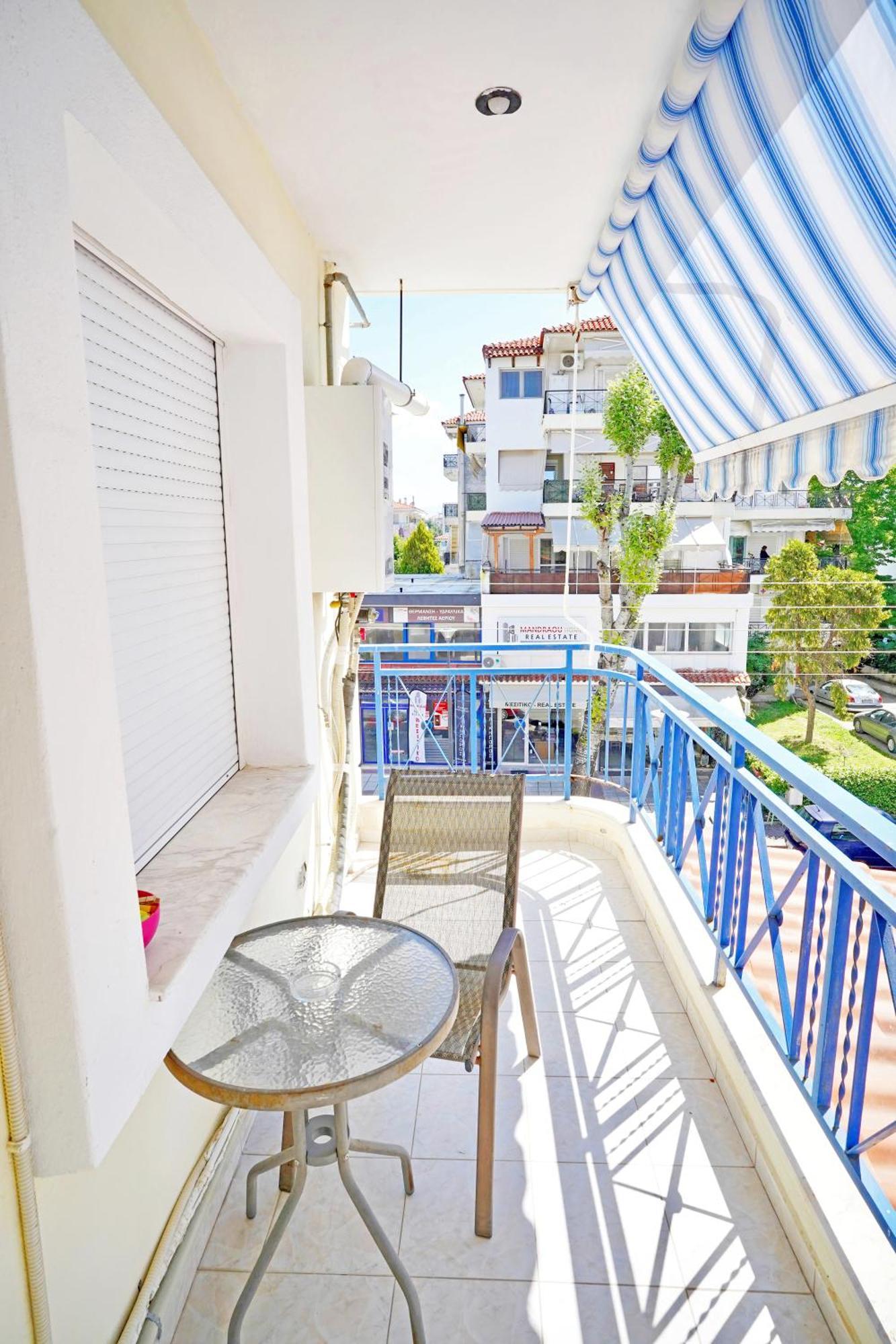 Lovely And Sunny Apartament 300M From Beach!! Peraia  Luaran gambar