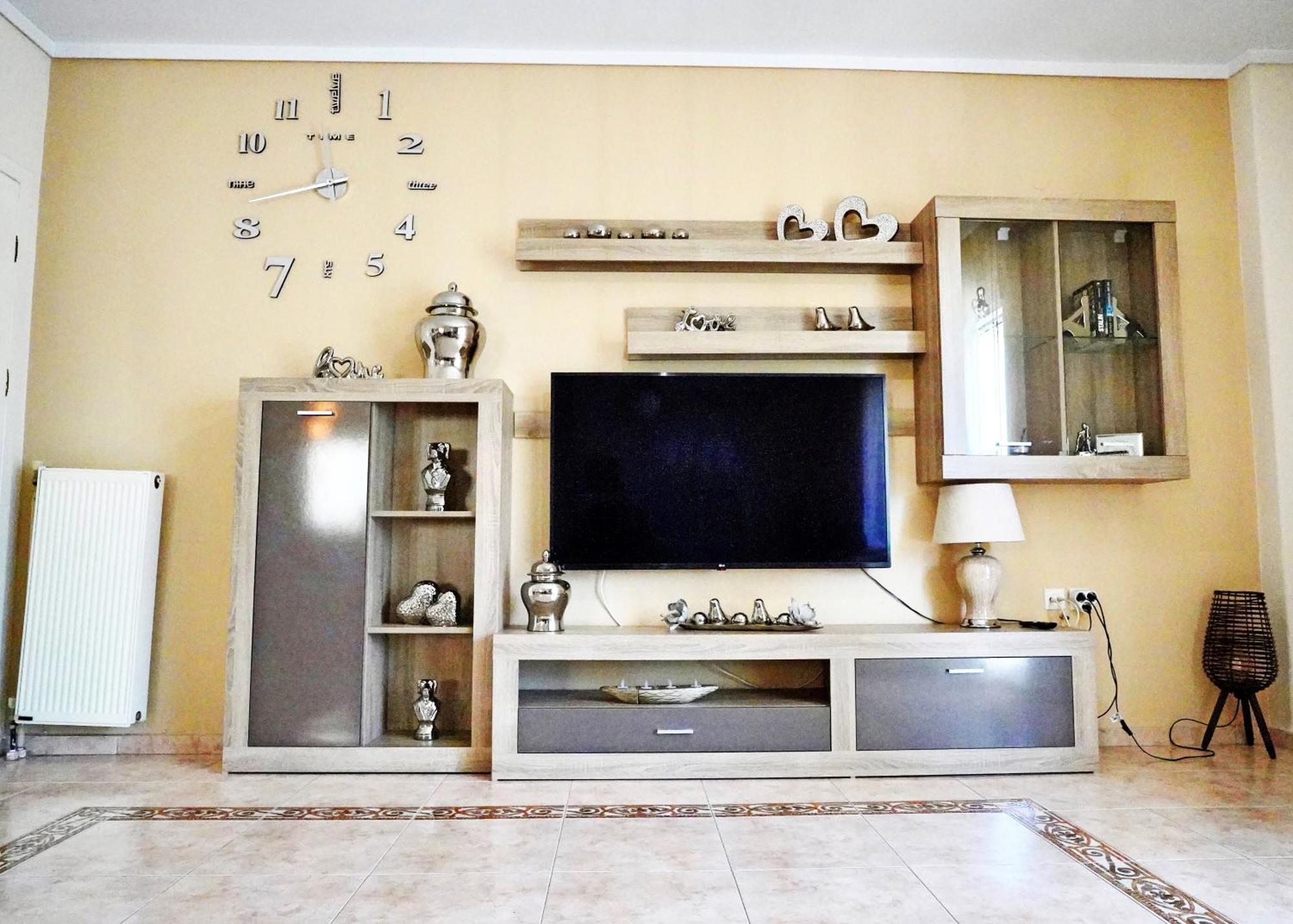 Lovely And Sunny Apartament 300M From Beach!! Peraia  Luaran gambar